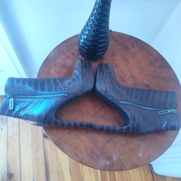 Guess Dejah 2 brown croc stiletto platform bootie - Picture 4 of 5